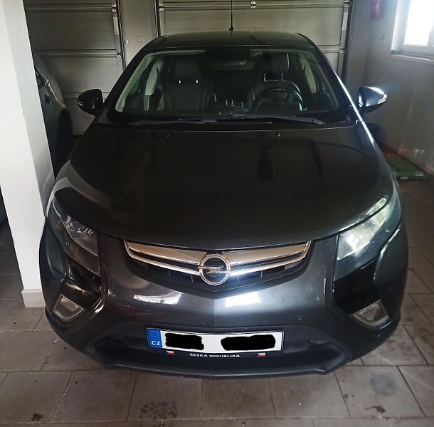 Opel Ampera (2012) - fotka 8 z 9