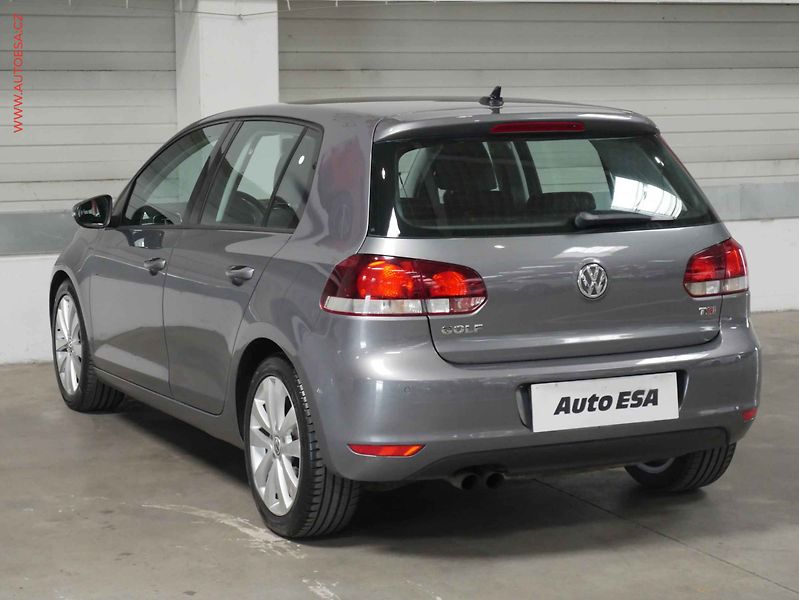 Volkswagen Golf (2009) 1.4TSi, AC, park.čidla - fotka 4 z 20