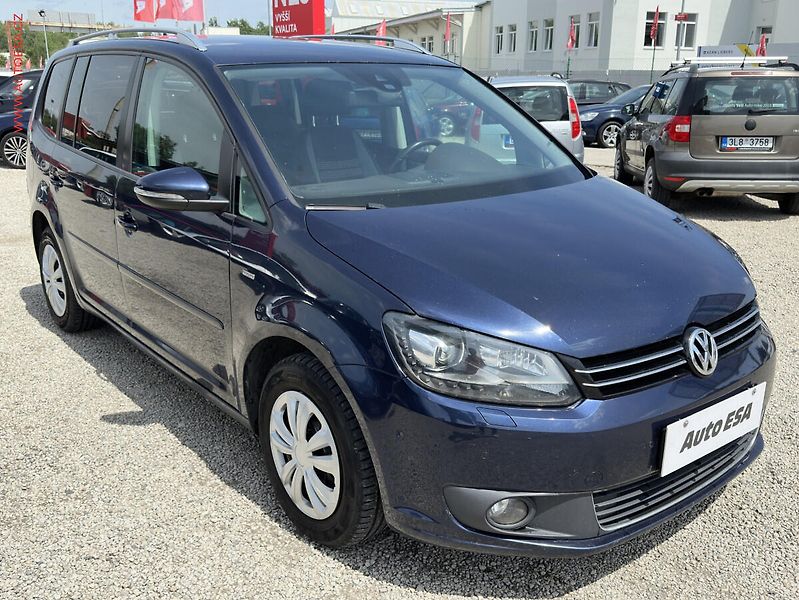 Volkswagen Touran (2013) 1.6 TDi DSG, DSG, AC - fotografie inzerátu