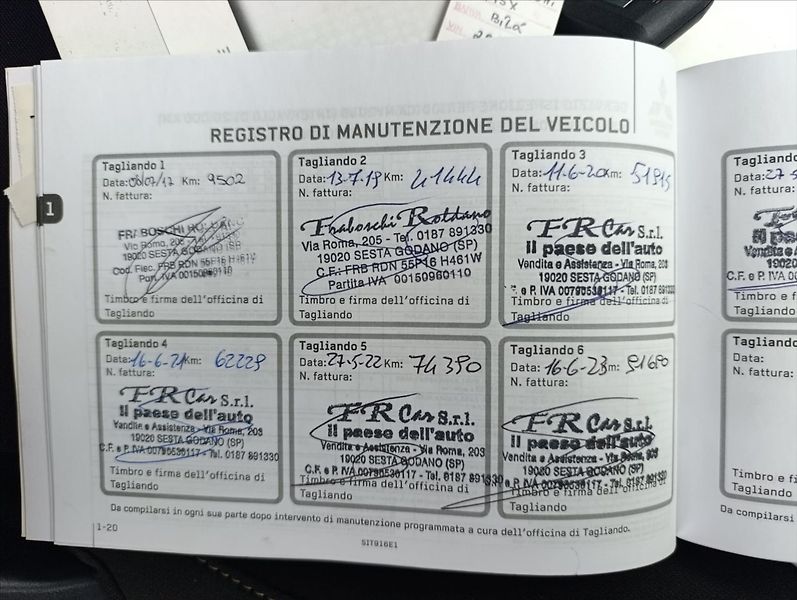 Mitsubishi ASX 1,6 DI-D 4x4 Kamera Navigace - fotka 36 z 37