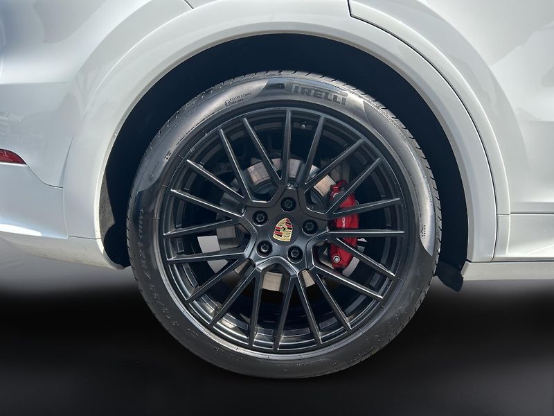 Porsche Cayenne GTS - fotka 14 z 30