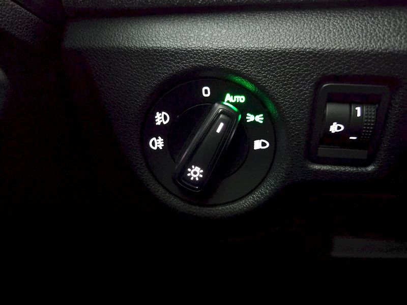 Škoda Kamiq (2025) 1.0TSi 85kW SELECTION TAŽNÉ - fotka 19 z 30