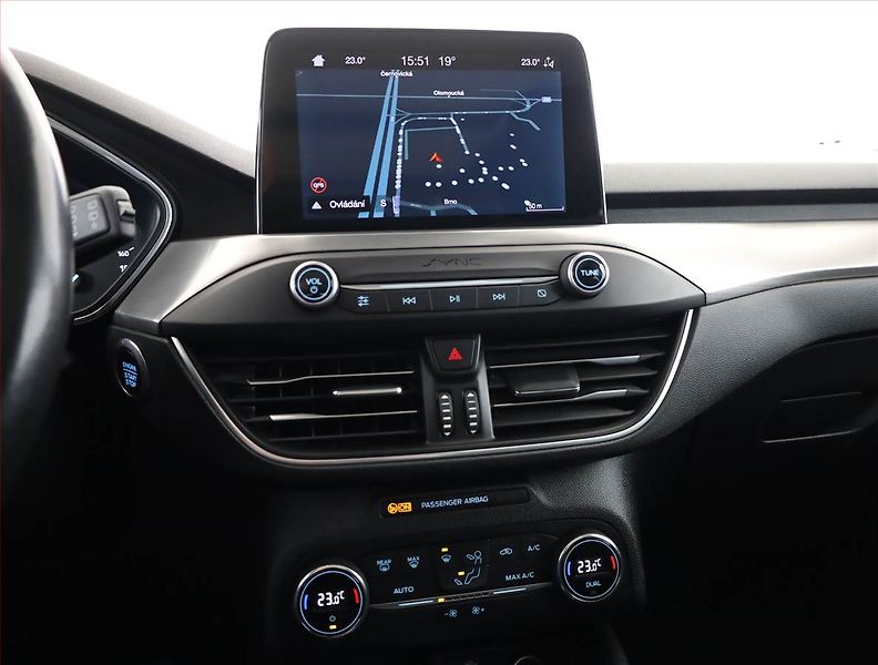 Ford Focus (2019) 1.5 TDCi, Automat, Serv.kniha - fotka 10 z 18
