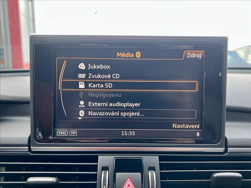 Audi A7 3,0 TDi S-line QUATTRO / LED - fotka 30 z 54