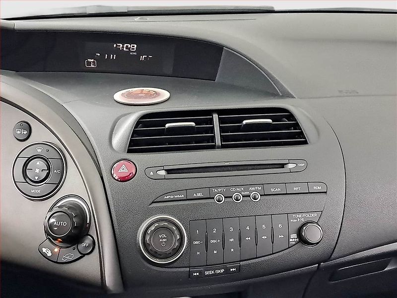 Honda Civic (2008) 1.4 i-DSI, v dobrém stavu - fotka 12 z 16