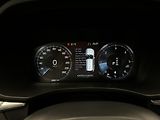 Volvo XC60 B4 AWD MOMENTUM AUT REZERVACE - náhled 30