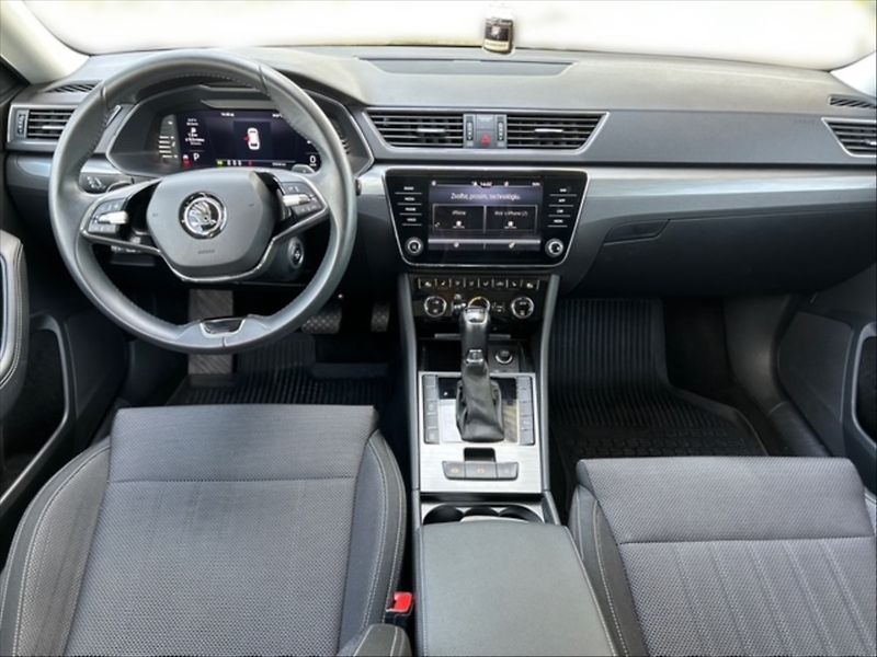 Škoda Superb 2,0 TSI Style DSG - fotka 9 z 11