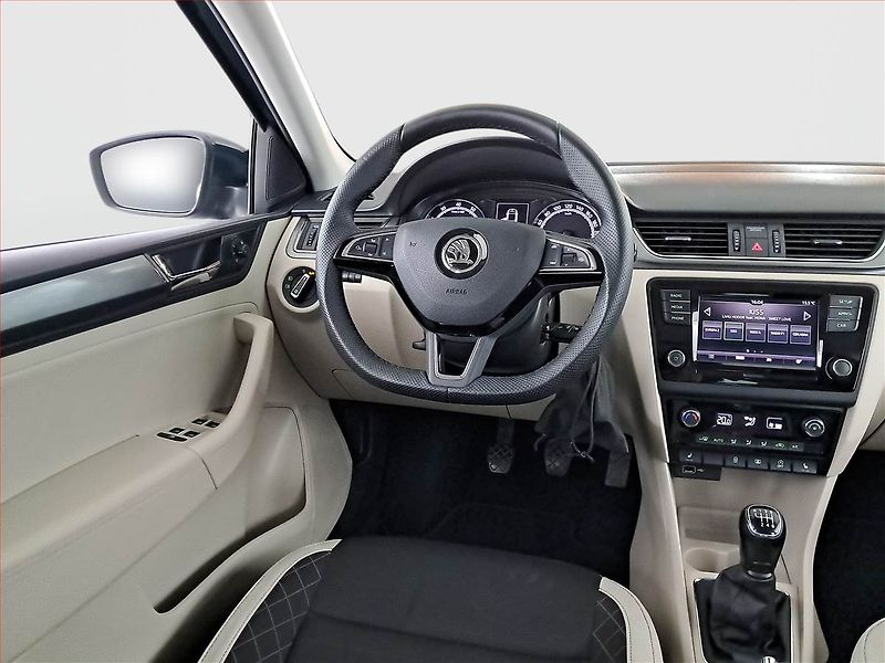 Škoda Rapid (2018) 1.0 TSI, Bi-Xenony, Tempomat - fotka 7 z 19