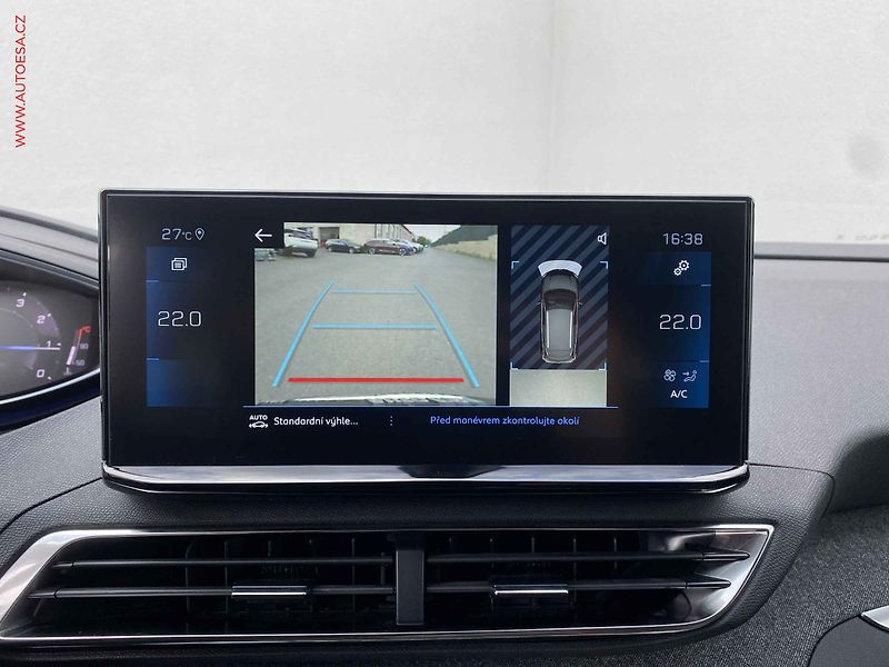 Peugeot 3008 (2023) 1.2 PT, Allure, navi, kamera - fotka 14 z 16