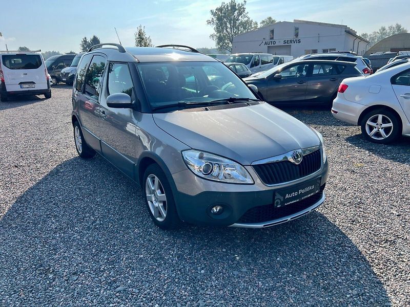 Škoda Roomster (2010) 1.2 TSI 77 kW Scout DSG - fotka 4 z 20