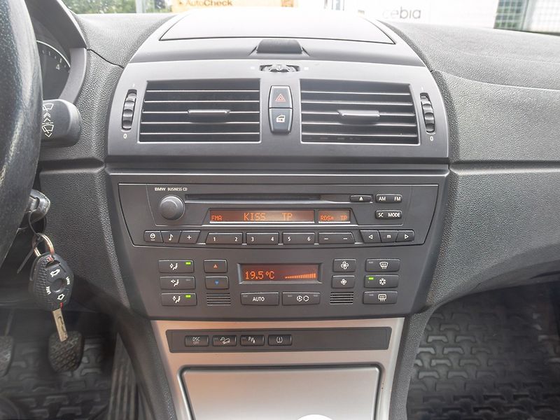 BMW X3 (2006) 2.0D 110KW – 2x Alu kola - fotka 22 z 41