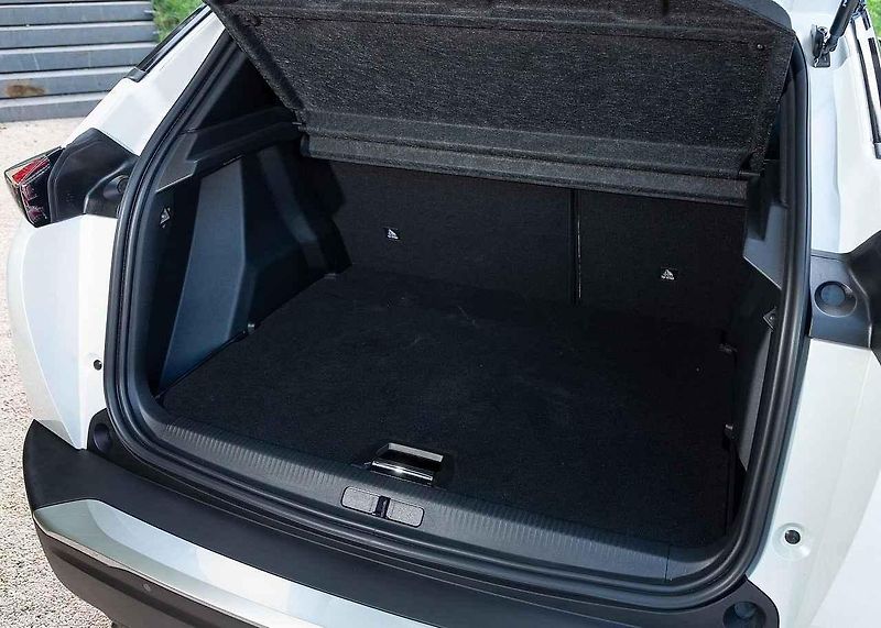 Peugeot 2008 je nejprodávanější model této francouzské značky u nás.