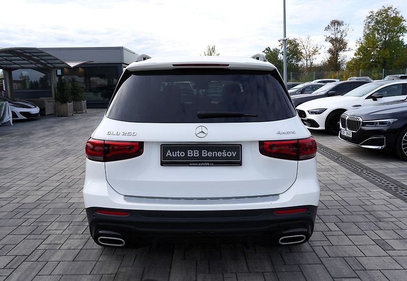 Mercedes-Benz GLB 250i 4Matic/AMG/AT/225 PS/Led - fotka 5 z 42