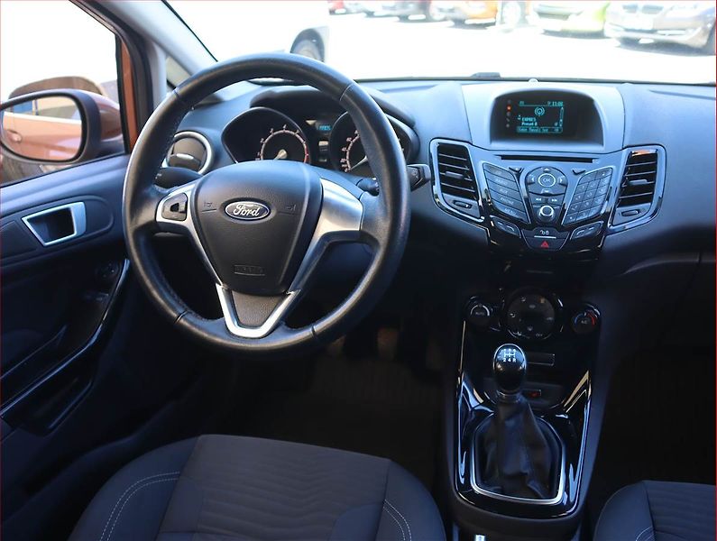 Ford Fiesta (2015) Comfort 1.0 EcoBoost, Tempomat - fotka 7 z 17