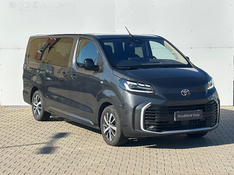 Toyota ProAce Verso 2,2 D Business Comfort 9S - fotka 6 z 23
