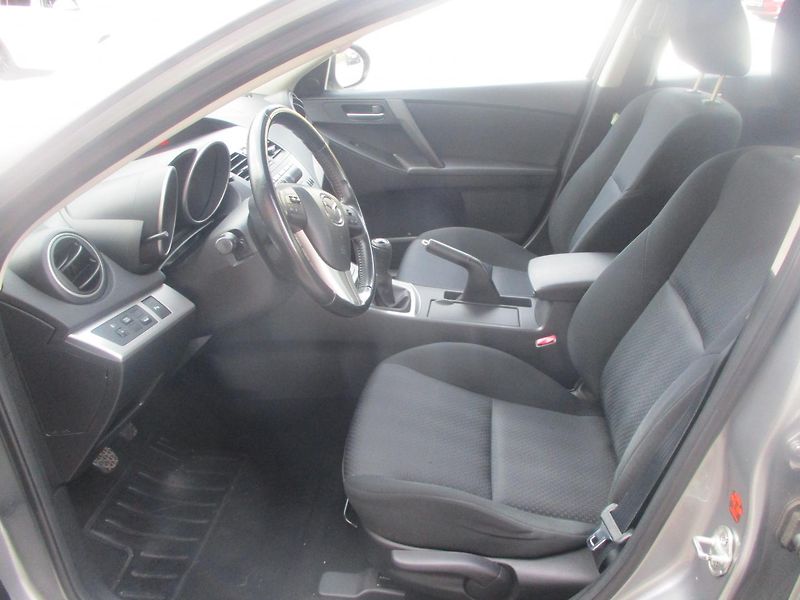 Mazda 3 1.6i KLIMA TAŽNÉ +SADA KOL - fotka 10 z 32