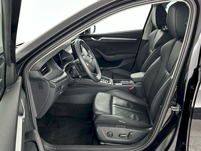 Škoda Octavia (2025) Combi DSG 2.0TDI 110kW Exclusi - fotka 7 z 37