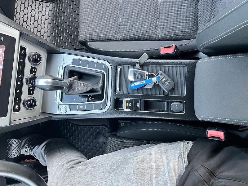 Volkswagen Passat 2.0TDI 110KW,NAVI,EL.TZ,APP - fotka 42 z 50