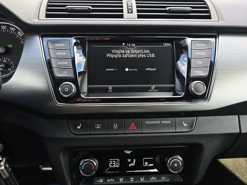 Škoda Fabia TSI 81KW DSG KAMERA ACC 1Majit - fotka 17 z 22