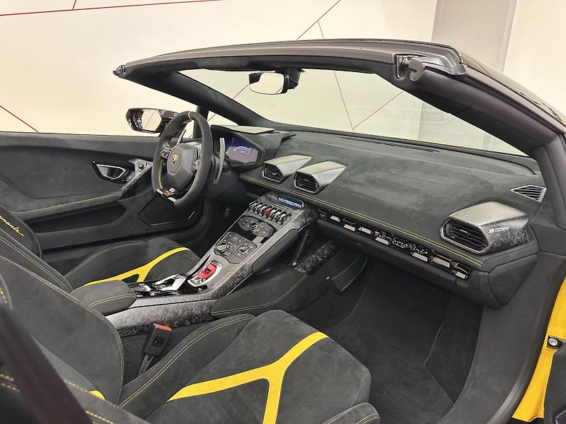 Lamborghini Huracán (2019) Performante Spyder*TOP SPEC - fotka 13 z 15