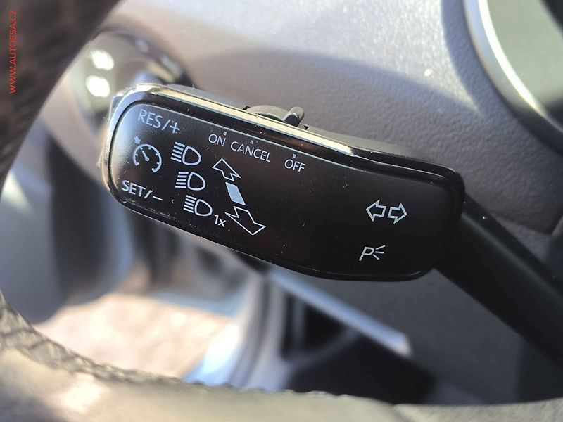Škoda Octavia (2014) 2.0TDI, Elegance - fotka 15 z 20