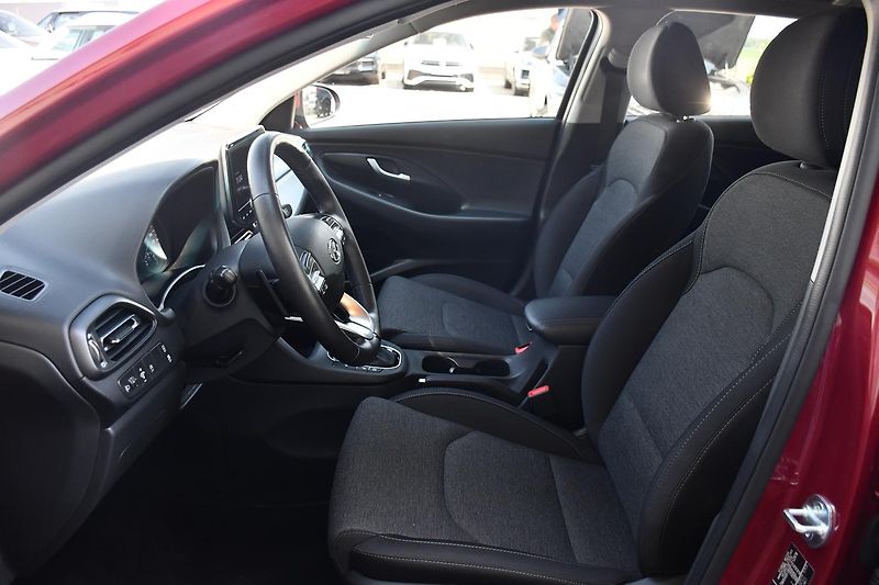 Hyundai i30 1.0TGi DCT STYLE ČR 1M - fotka 10 z 49