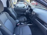 Mitsubishi Outlander (2019) 2.0i Mivec Digi Klima Kamera - náhled 13