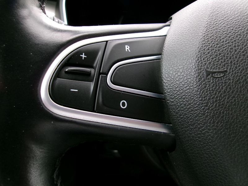 Renault Talisman Energy dCi 160k EDC 4CONTROL - fotka 25 z 47