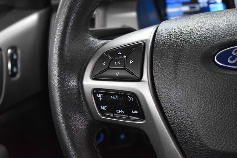Ford Ranger 2.0 XLT*Naviják*4x4*TAŽNÉ*ČR 1 - fotka 17 z 40
