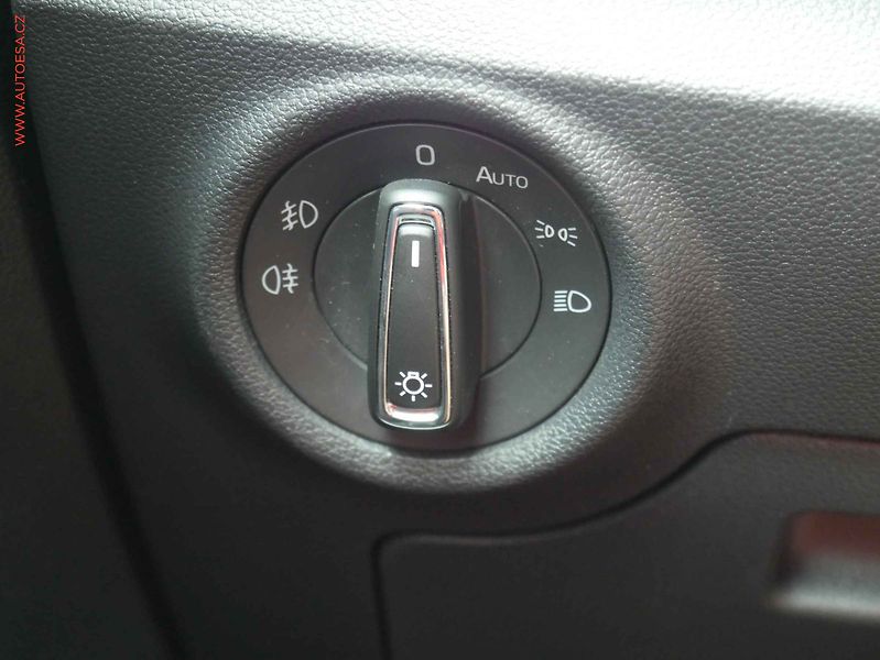 Škoda Kamiq (2021) 1.5TSi, 2.maj,ČR, Style - fotka 22 z 22