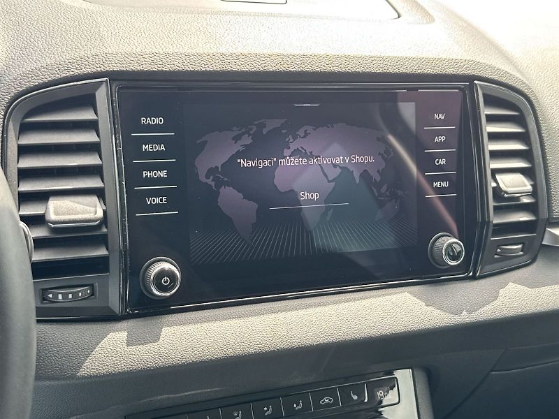 Škoda Karoq (2024) 1.5 TSI DSG Selection - fotka 16 z 33