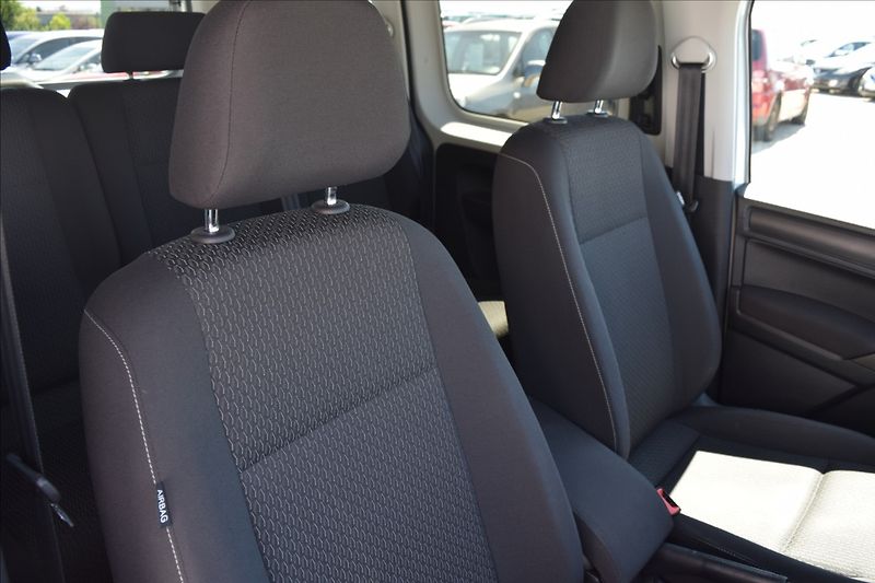 Volkswagen Caddy 2,0 TDI 75KW ODPOČET 2XPNEU - fotka 23 z 50