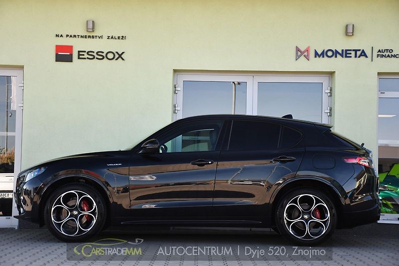 Alfa Romeo Stelvio 2.2D 16V 154kW Veloce AT8-Q4 - fotka 2 z 52