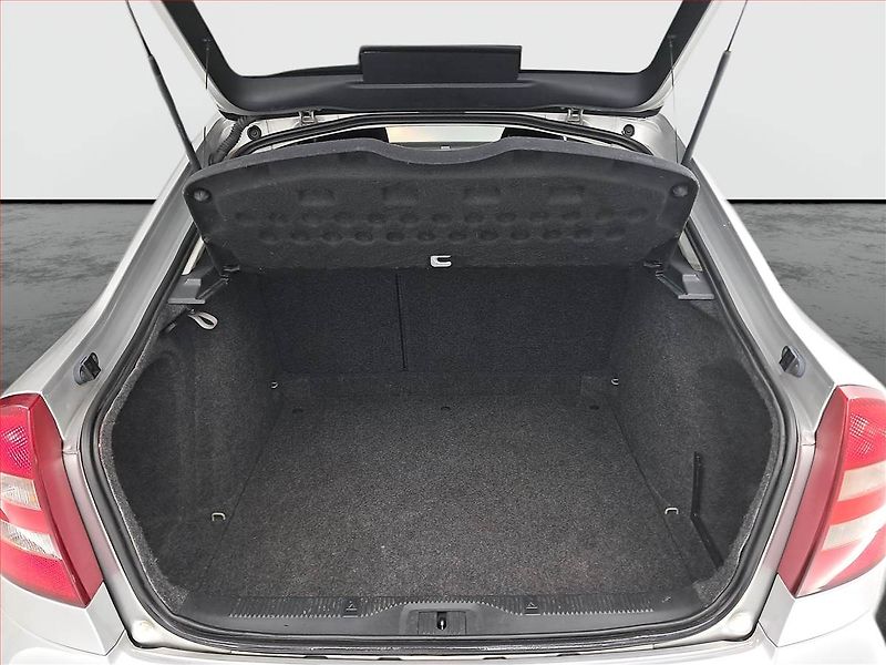 Škoda Octavia (2005) 1.9 TDI, po STK, Tažné - fotka 13 z 14