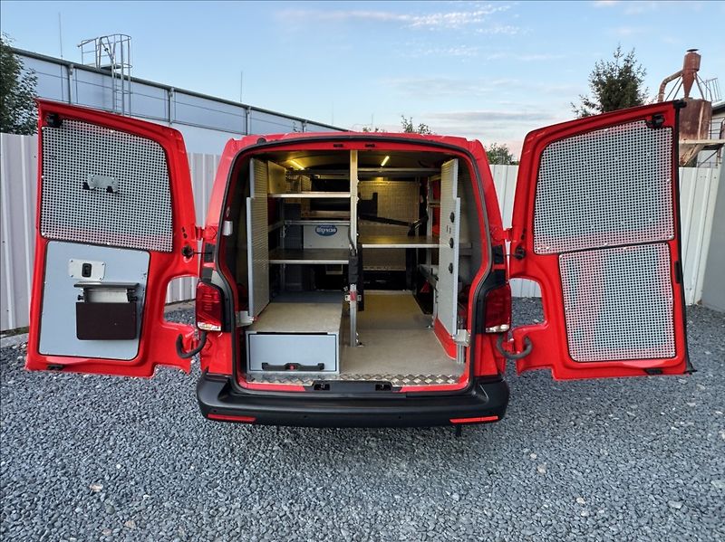 Volkswagen Transporter 2,0 TDI DSG LONG DPH 1.maj ČR - fotka 14 z 50