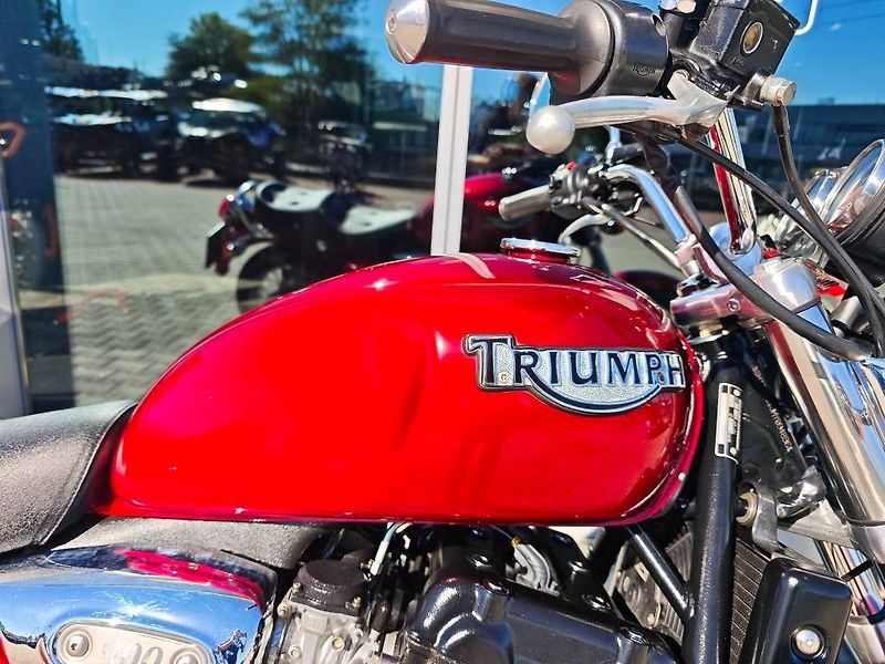 Triumph Legend TT (2001) - fotka 13 z 19