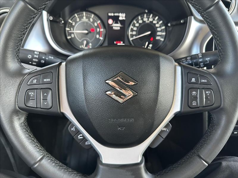 Suzuki Vitara 1,4 4x4 HYBRID - fotka 24 z 32