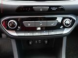 Hyundai i30 (2019) 1.6CRDi, 2.maj,ČR, AC, tempo - náhled 16