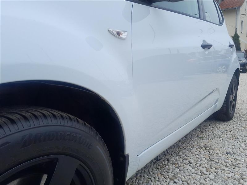 Kia Venga 1,4i16V 66kW - fotka 13 z 47