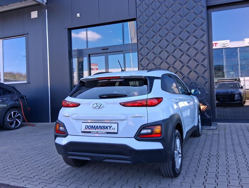Hyundai Kona STYLE 1.0 T-GDi 88 kW - fotka 3 z 20