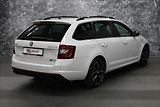 Škoda Octavia 2,0 TDI RS DSG 4x4 virtual pan - náhled 2