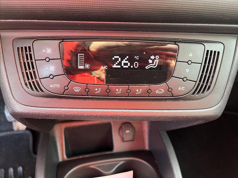 Seat Ibiza 1.2 TSi 63KW KLIMA SERVIS STK - fotka 18 z 34