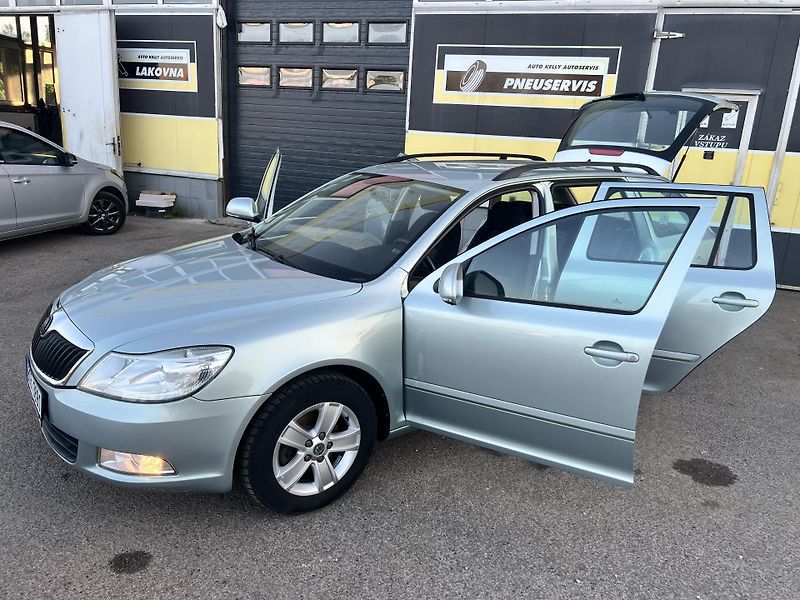 Škoda Octavia 1.4TSI 90KW,DSG,TZ,ELEGANCE - fotka 25 z 39