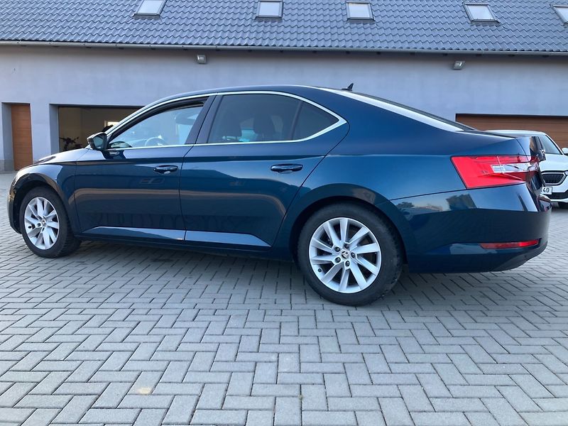Škoda Superb (2020) IV 1.4PHEV 160 STYLE DSG - fotka 10 z 37