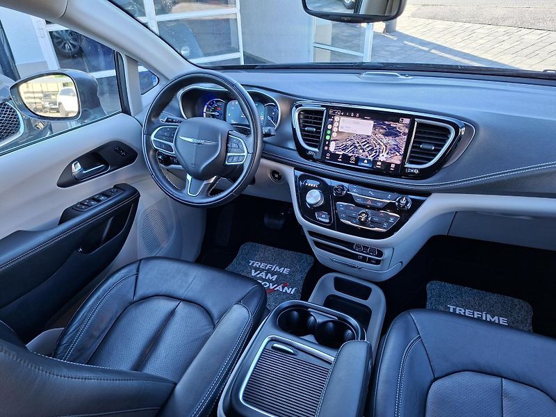 Chrysler Pacifica (2022) 3,6L V6 HYBRID, kůže, servis  - fotka 11 z 33