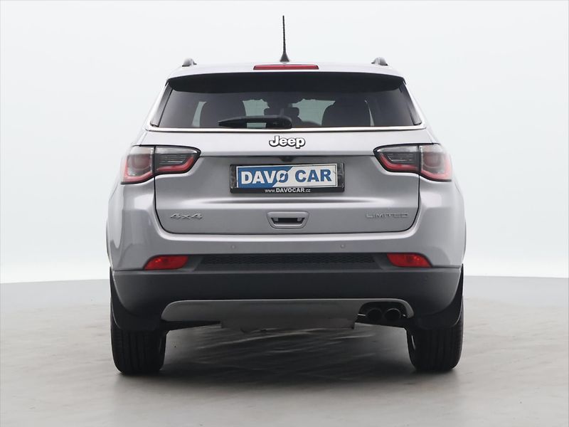 Jeep Compass 1,4 MultiAir Aut. 4WD Limited - fotka 5 z 23