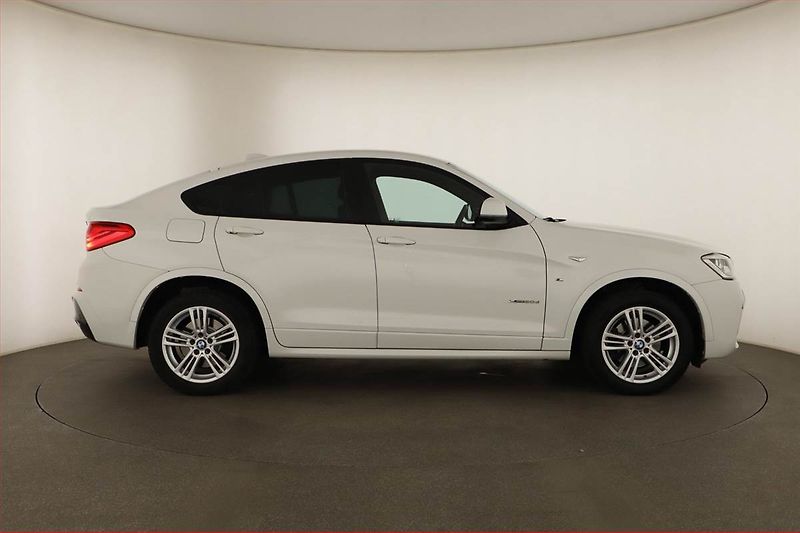 BMW X4 (2016) xDrive20d - fotka 6 z 17