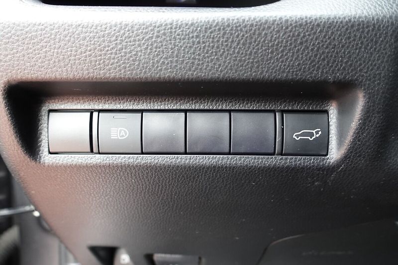 Toyota RAV4 2,5 PHEV Plug-in Comfort 4x4 - fotka 21 z 35