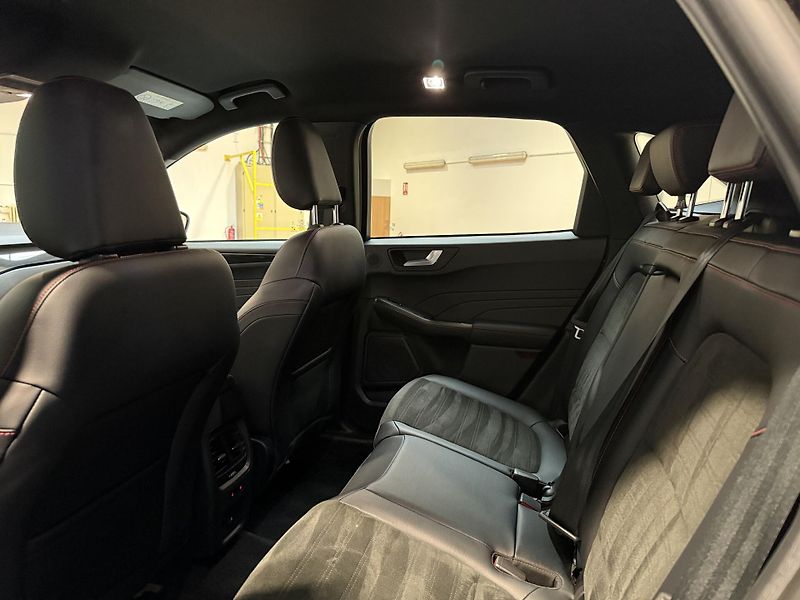 Ford Kuga 2.5 Duratec Hybrid HEV ST-Line - fotka 12 z 15