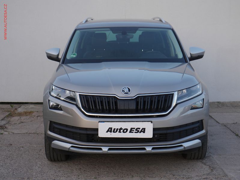 Škoda Kodiaq (2018) 2.0 TDi 4x4, ČR, Scout, TZ - fotka 2 z 22